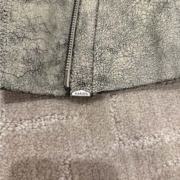 Harley-Davidson Women's Leather Jacket - Distressed Gray - Picture 3 of 11